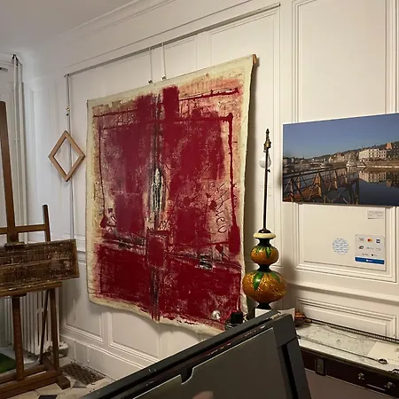 Проживание в семье Chez Rejine Artiste Peintre Et Photographe *
